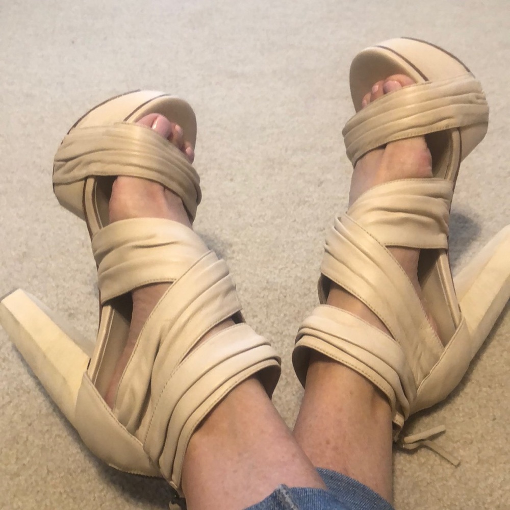 Joe’s Diva platform sandals